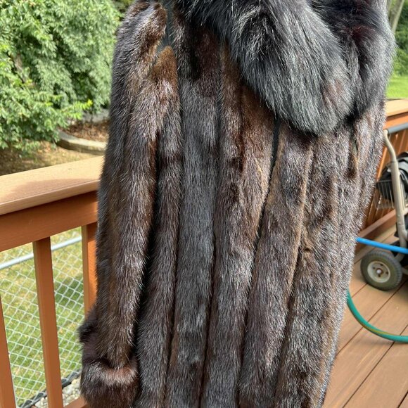 Vintage Rhomberg's Mink and Fox Fur Coat with Removable Fox Fur Bottom Trim - Picture 4 of 15